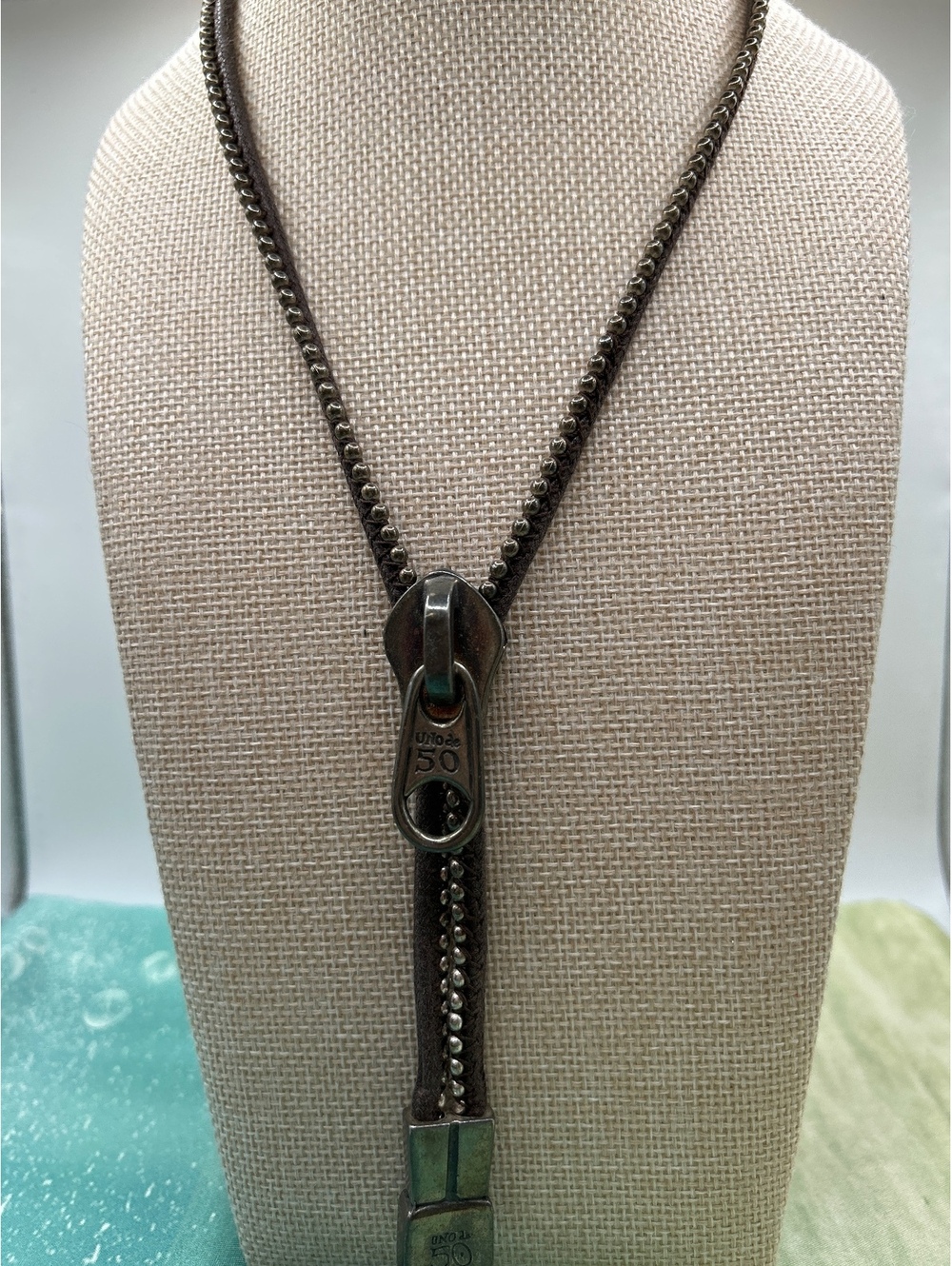 UNOde50 Vintage Retired Silver Plated Functional Zipper Necklace